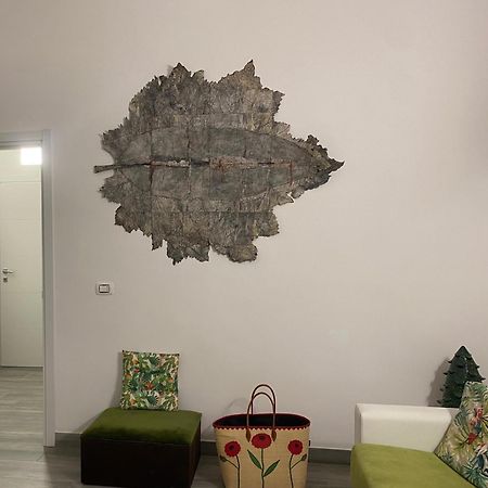 Iris Apartment, Comfort E Stile Nel Cuore Di Bisceglie Eksteriør billede
