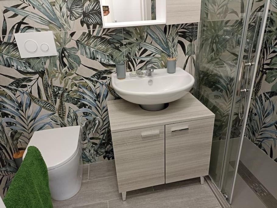 Iris Apartment, Comfort E Stile Nel Cuore Di Bisceglie Eksteriør billede